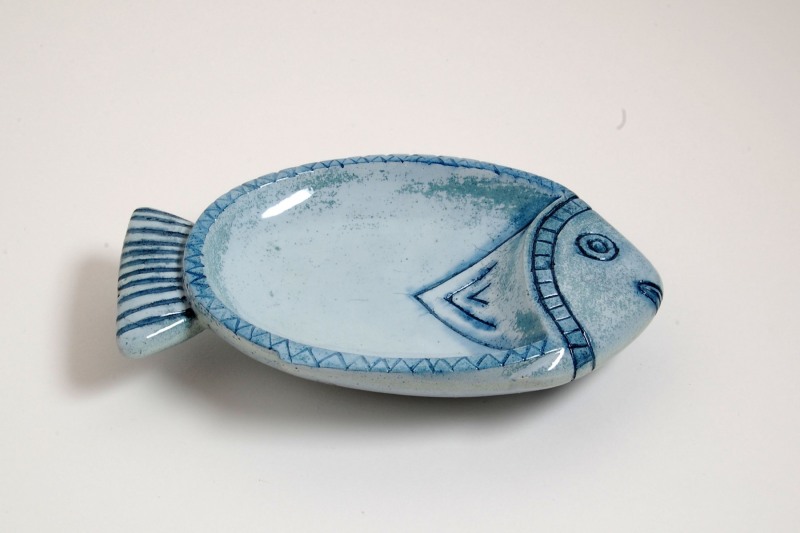 Fisch Steinguss, bemalt und glasiert, 110,-€